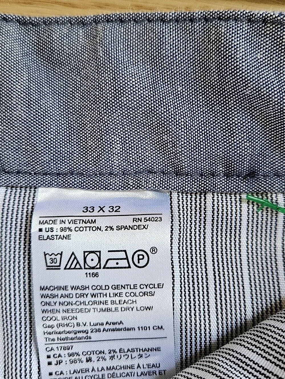 NWT Banana Republic Relaxed Tapered Fit Pants Men's 33x32 Blue  Cotton Ankle